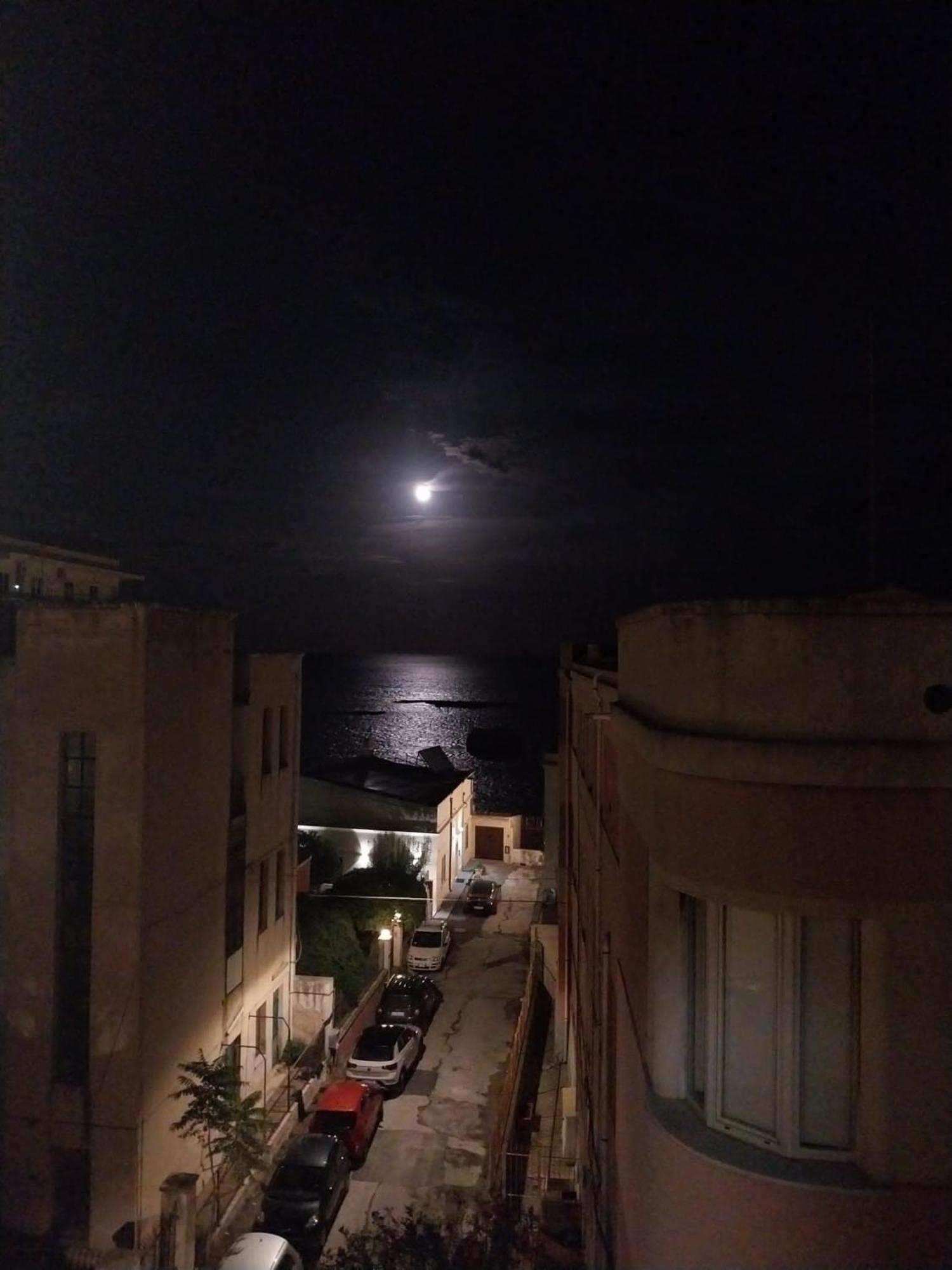 Sea View Apartment Syracuse Bagian luar foto
