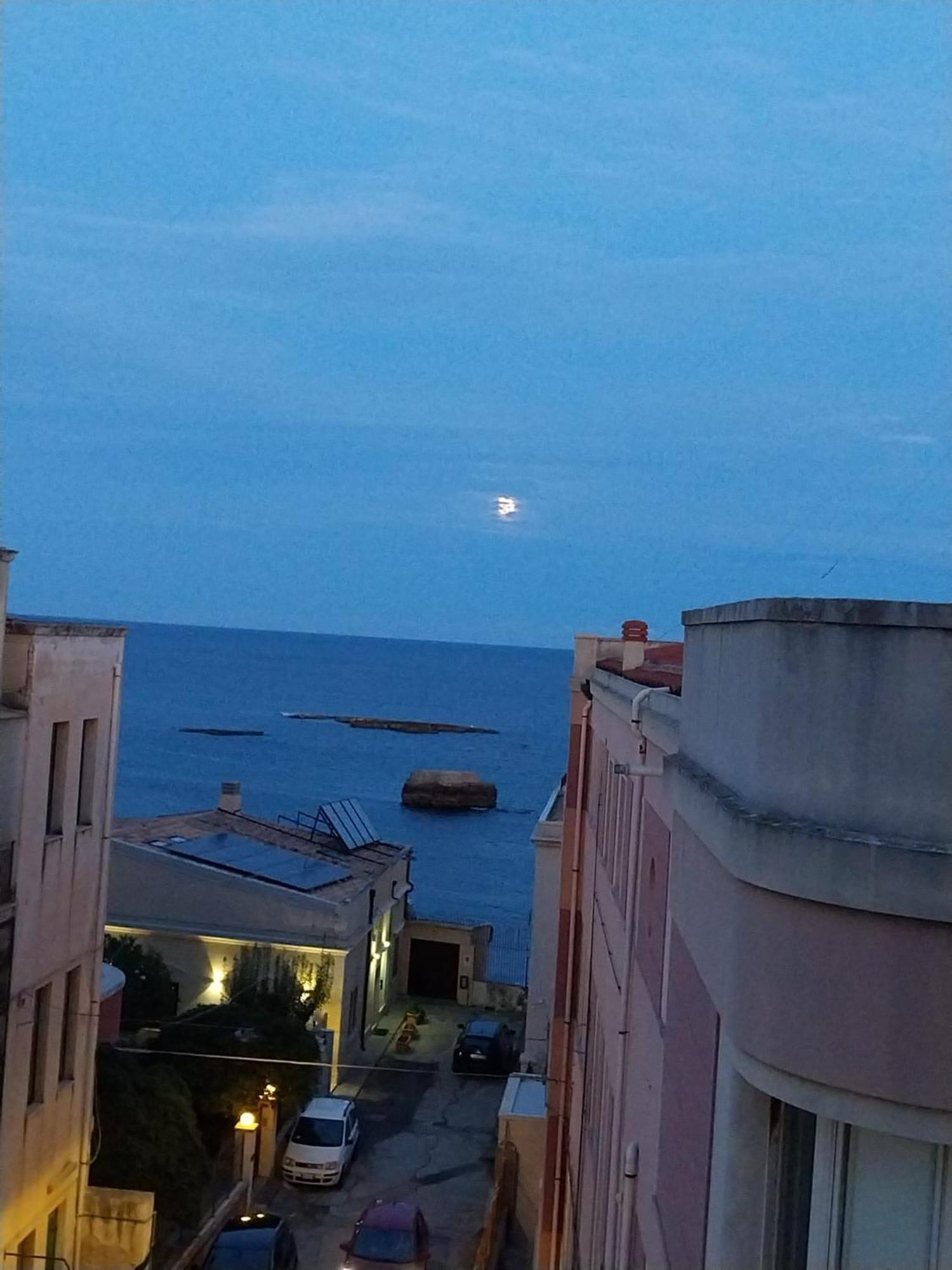 Sea View Apartment Syracuse Bagian luar foto