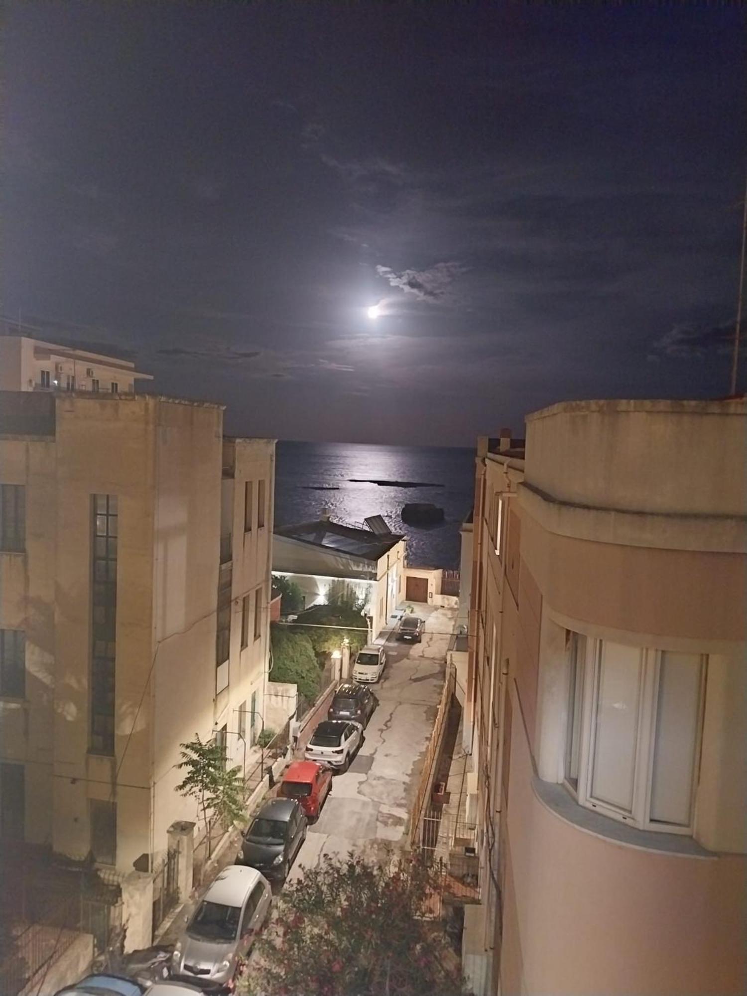 Sea View Apartment Syracuse Bagian luar foto